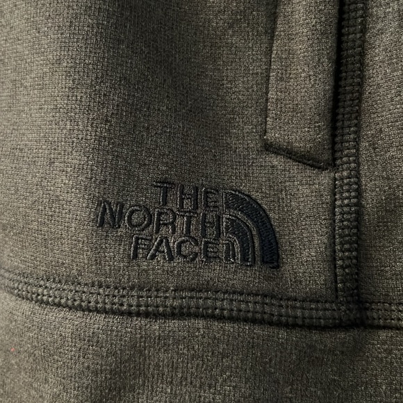 North Face built in scarf hoodie - Picture 2 of 3